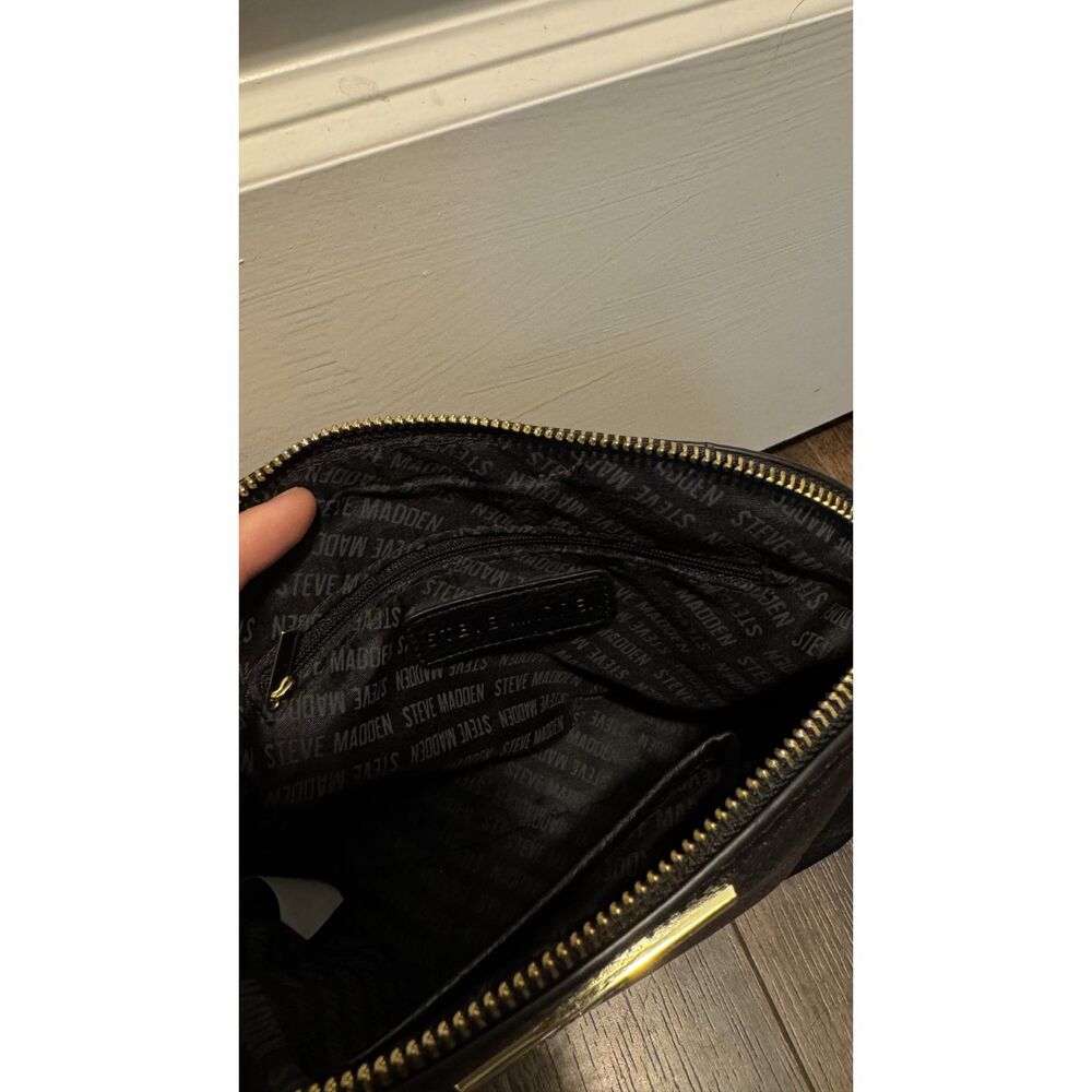 Steve Madden Black Faux Leather Crossbody Bag – Gold Hardware